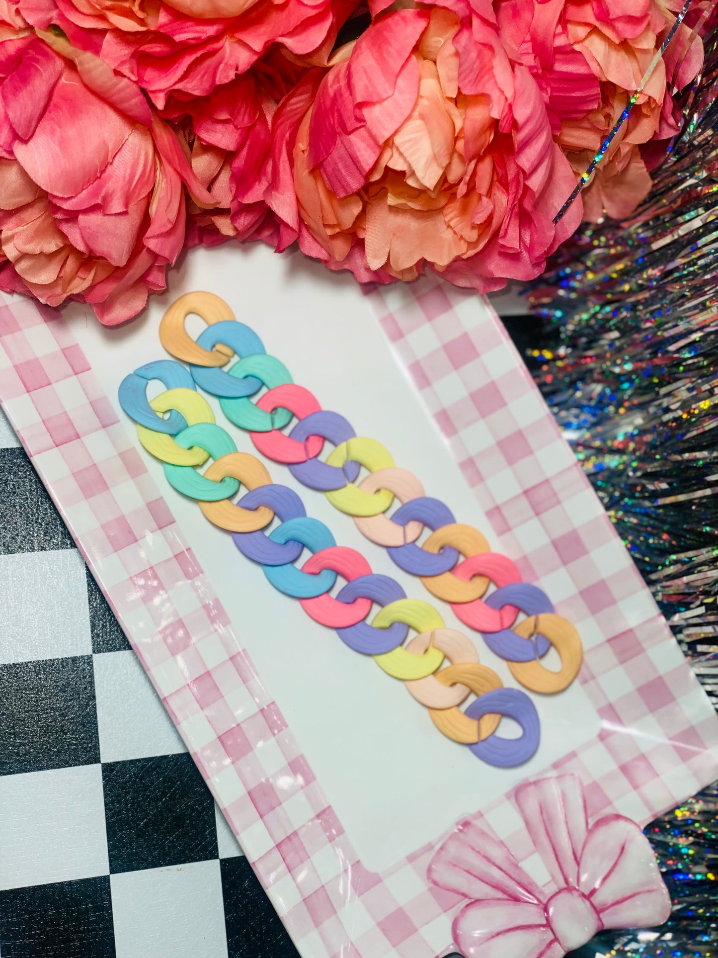 Pastel Hat Chain