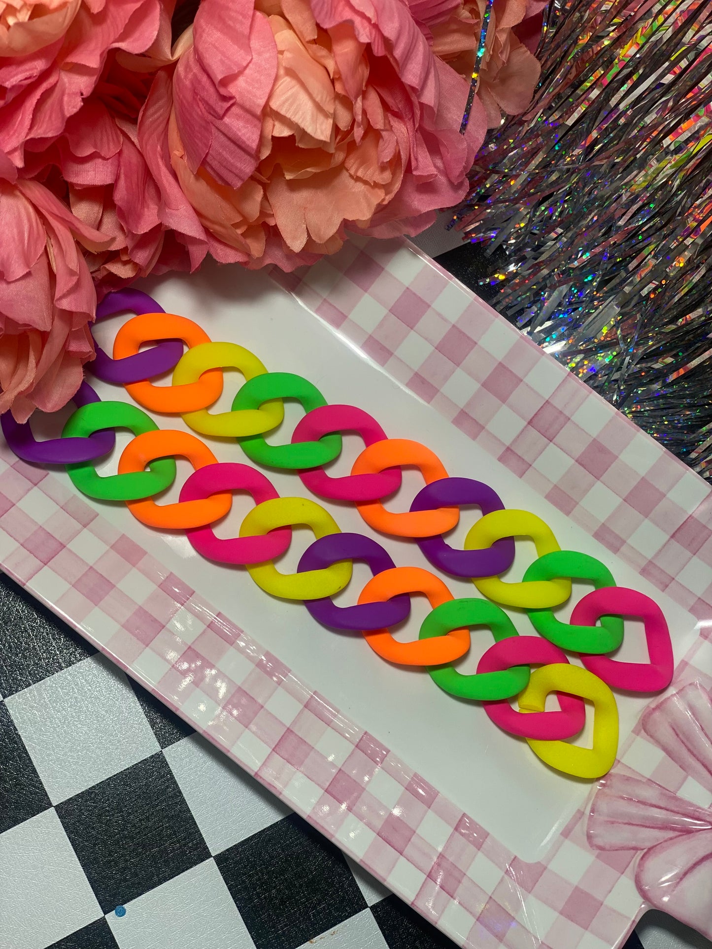 XL Mixed Hat Chain