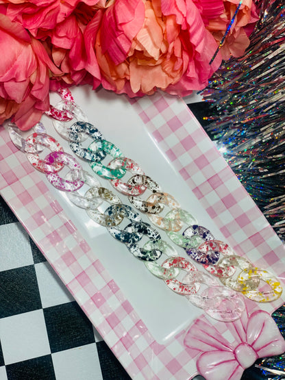Speckled hat chain